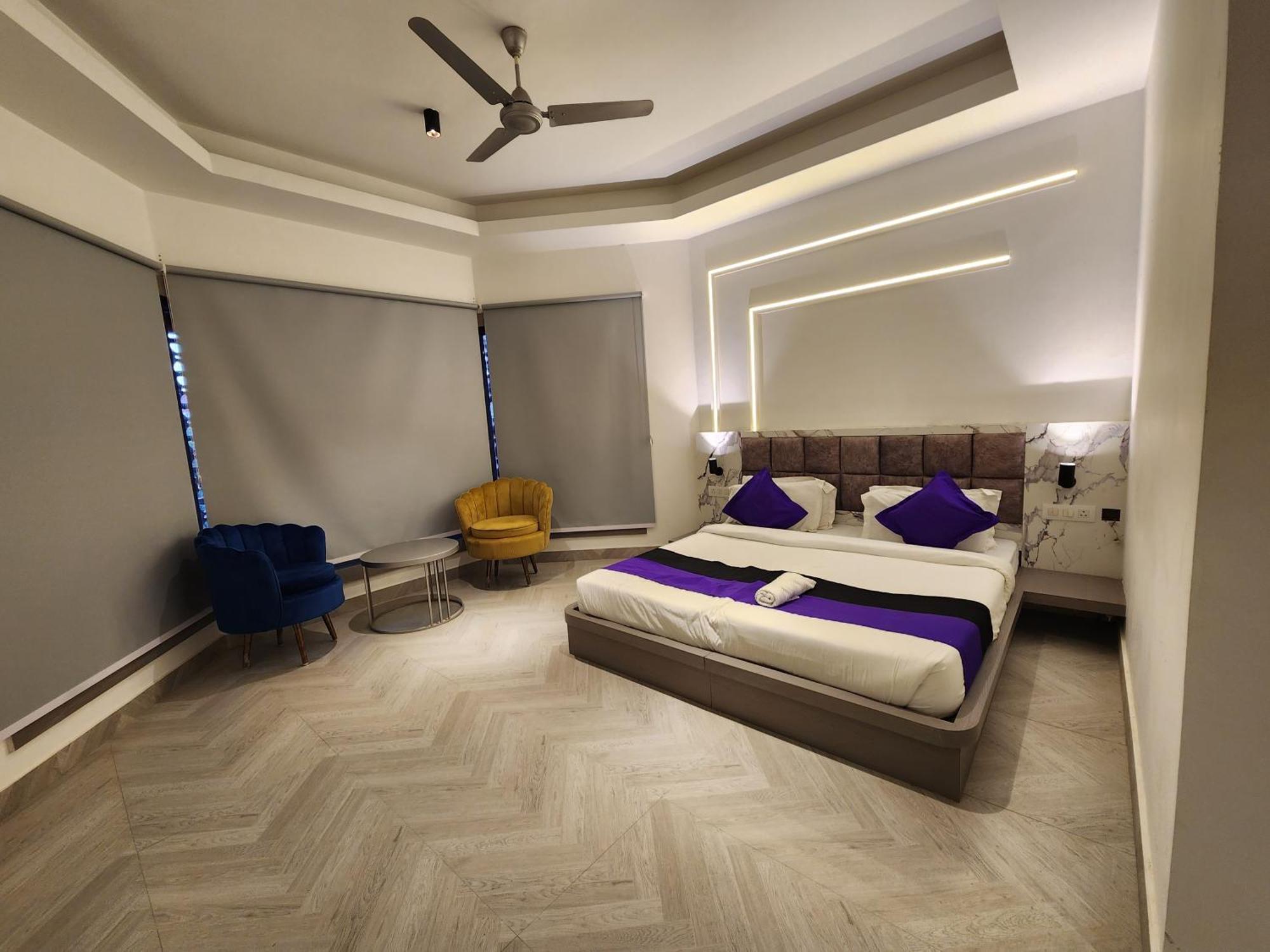 Square9 - A Boutique Hotel Gurgaon Zewnętrze zdjęcie