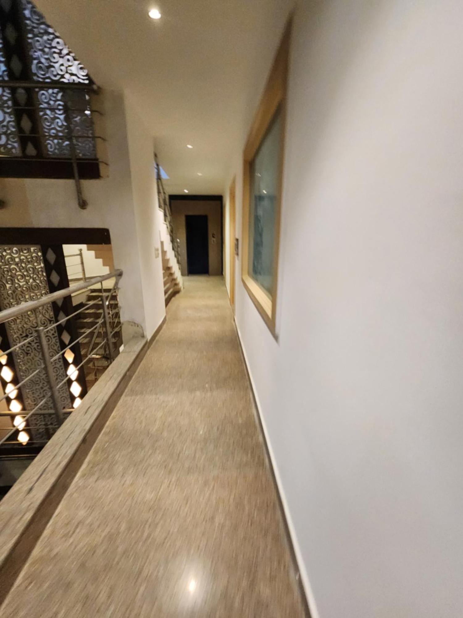 Square9 - A Boutique Hotel Gurgaon Zewnętrze zdjęcie