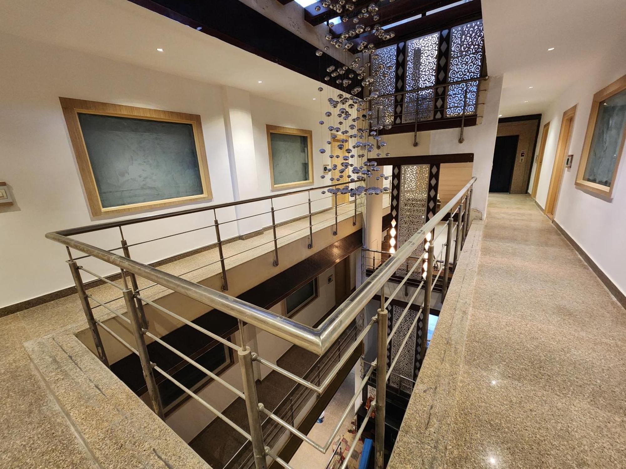 Square9 - A Boutique Hotel Gurgaon Zewnętrze zdjęcie